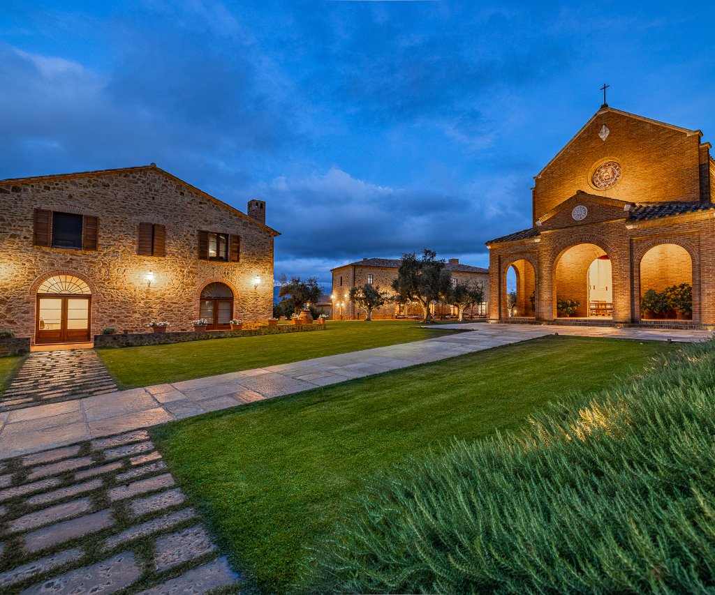 Wine Relais in Montecucco - Collemassari Hospitality